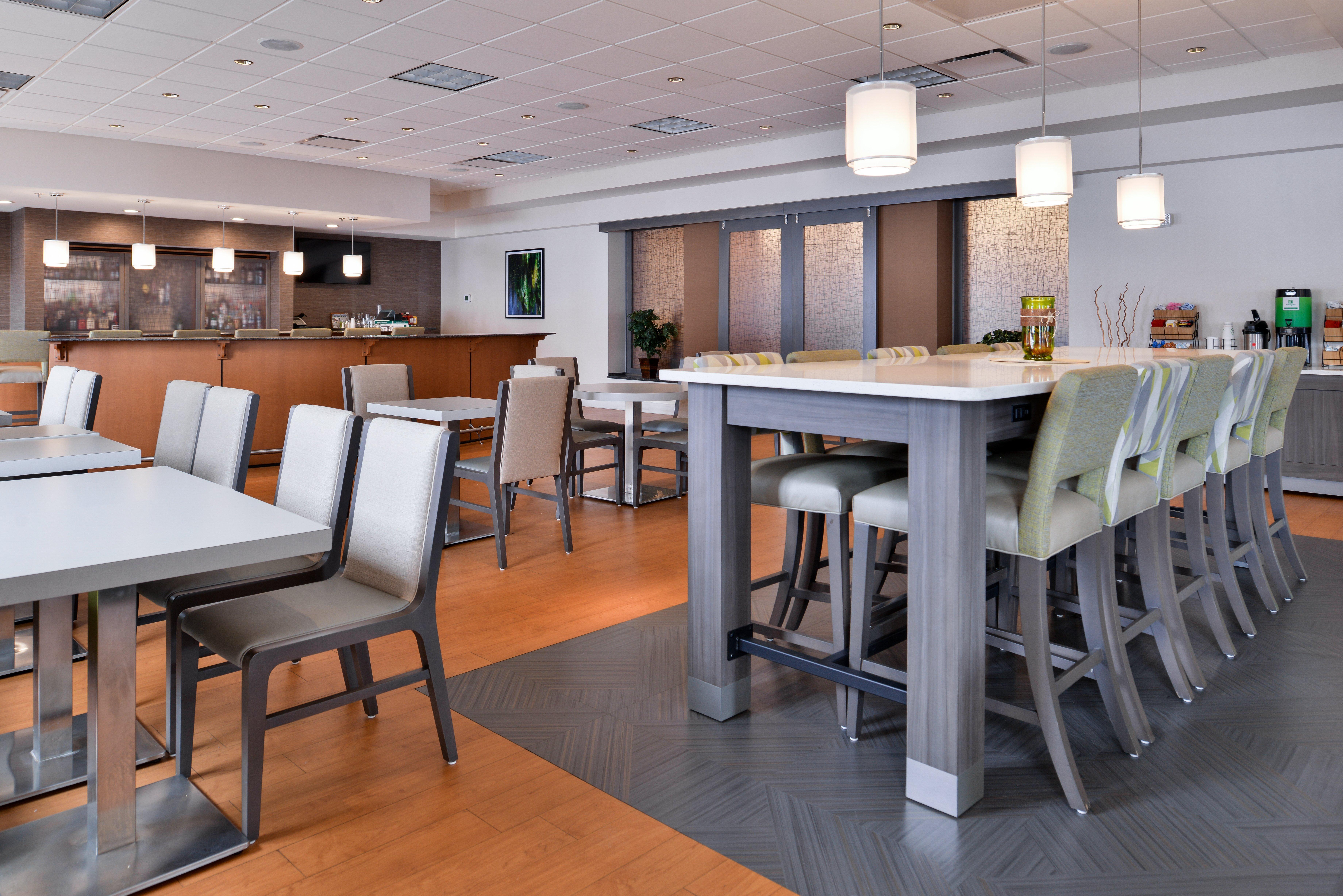 Holiday Inn Hotel & Suites Rochester - Marketplace By Ihg Exterior foto
