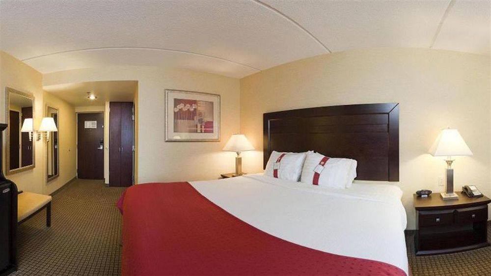 Holiday Inn Hotel & Suites Rochester - Marketplace By Ihg Exterior foto